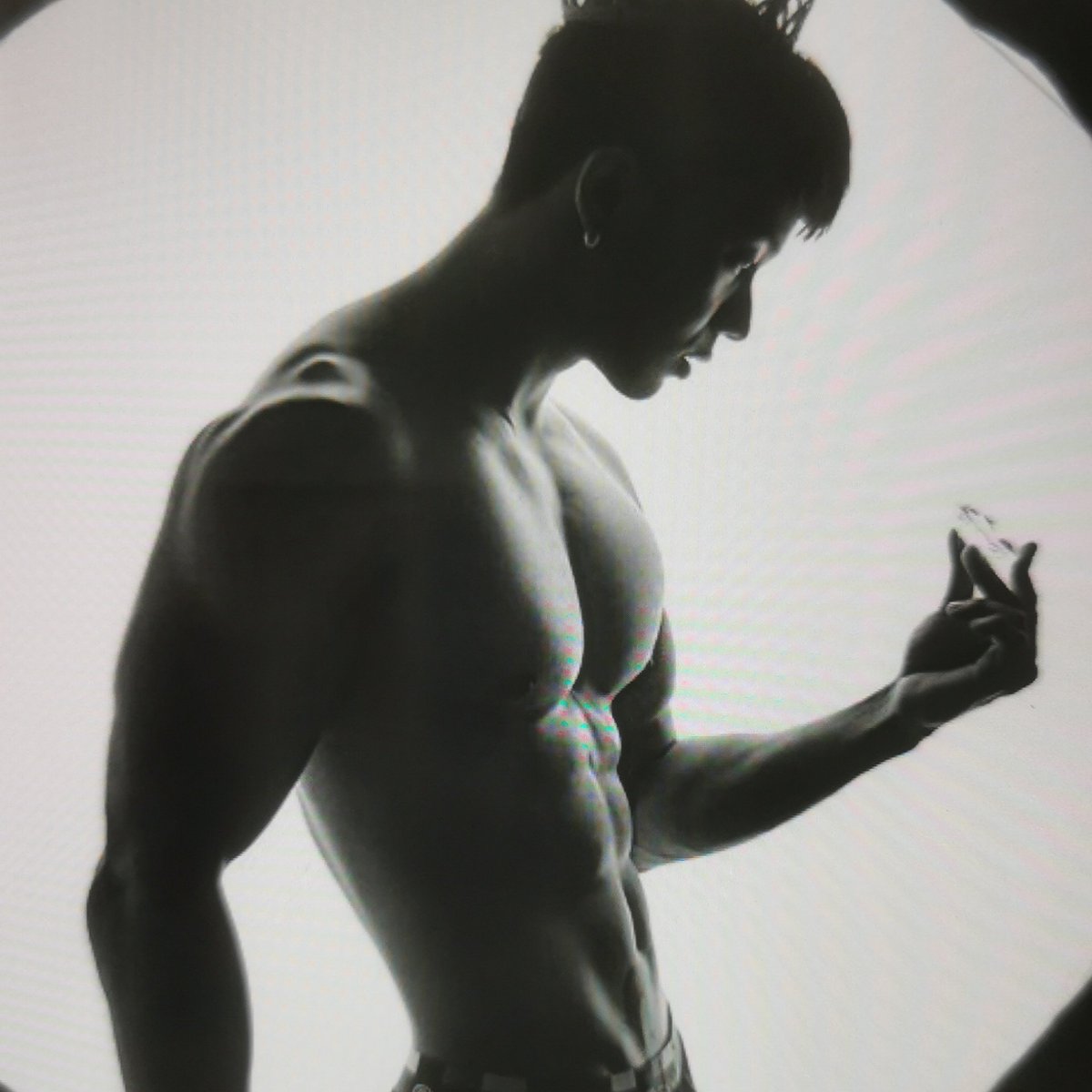 DarrenG2000's tweet photo. #NuevaFotoDePerfil https://t.co/obWZcQYs9r