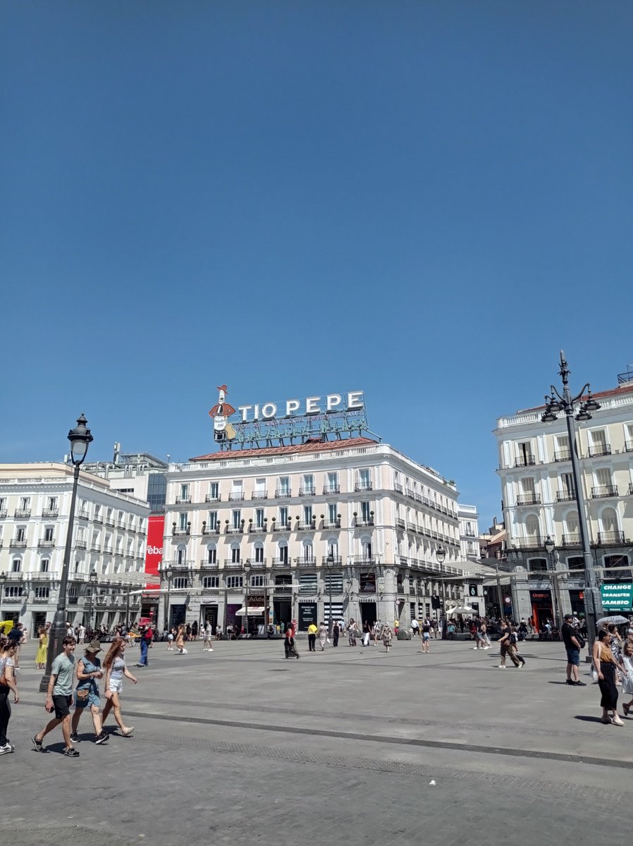 MercheSubiela tweet picture