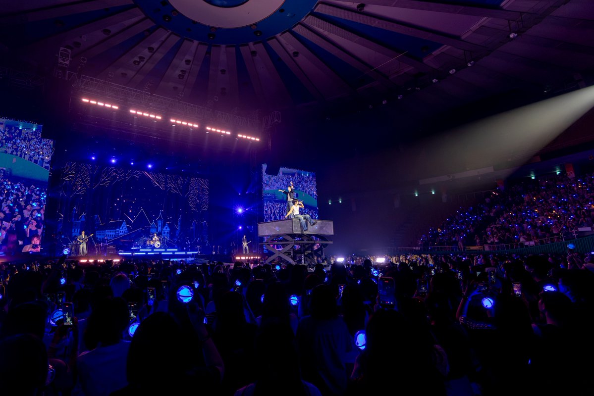 kbsworld_enter's tweet photo. 엔플라잉, 첫 전국투어 ‘&amp;CON5 : into REM’ 서울 공연 성료…뜨겁게 달린 4시간

2026 전국투어 서울서 화려한 포문…대구∙부산∙광주로 열기 잇는다

엔플라잉, 서울 단독 콘서트 성료 “행복한 꿈을 꾼 기분…여러분도 행복하셨길”

[사진=FNC엔터테인먼트]

#엔플라잉 #NFlying https://t.co/t1GU7eBr8c