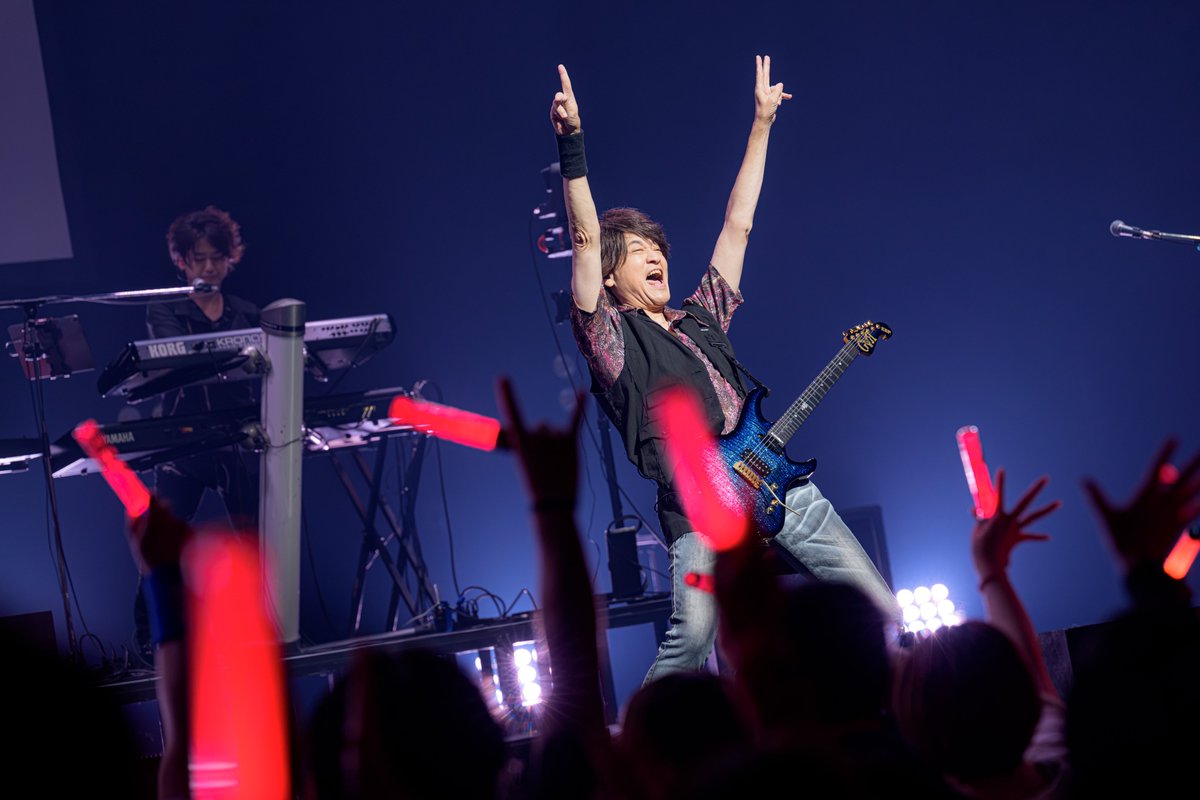 highwaystar_inc's tweet photo. #HSPARTY2026 DAY1 📸

HIGHWAY STAR PARTY 2026 -meets LOVE"Z"-
ライブフォトとともに、あの日の熱気をお届け📸

🎸 e-ZUKA(from GRANRODEO)
♪百花繚乱〜咲き誇れ〜

心を震わせるギターサウンドと、圧巻のステージ。
この日バンドマスターを務めたe-ZUKAのソロ曲をスペシャルバンドで披露⚡️

e-ZUKA初のソロアルバムや、LIVE ALBUM、
YouTubeチャンネルはこちらをご確認ください🔽
https://t.co/NTGDvcqnnc

さらに！！来年2月、e-ZUKAは還暦を迎えます🟥
e-ZUKA LIVE決定！！
🗓️2027年2月21日
🗓️2027年2月22日
なんと2Days‼️
詳細は追ってお知らせいたします💡 
@GR_staff

HIGHWAY STARのInstagramで他の写真もチェックできます✅
https://t.co/n7lDUzTYbs
