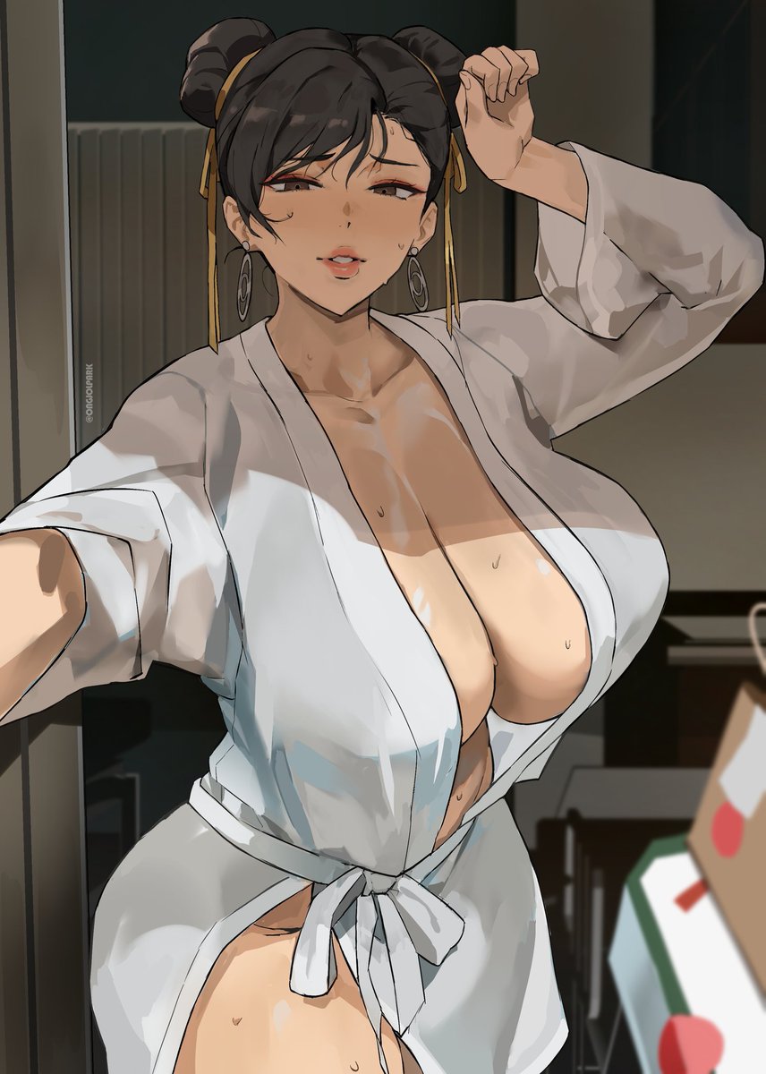 QoF2DFD's tweet photo. Imagine delivering pizza to Chun when she gets caught off guard by the early arrival while having some.. alone time~

You won't even be able to mumble out a sentence, totally distracted by her sweaty, irresistible curves~

Why make her bother pay? Pay for her!

findom 2dfd femdom https://t.co/vhgsZ9nyg2
