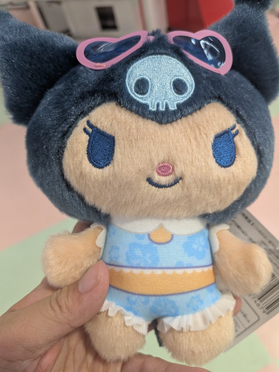 Akahoshi0512's tweet photo. 俺様にかかればクレーンゲームくらい楽勝 https://t.co/Ip8EIHRvnm