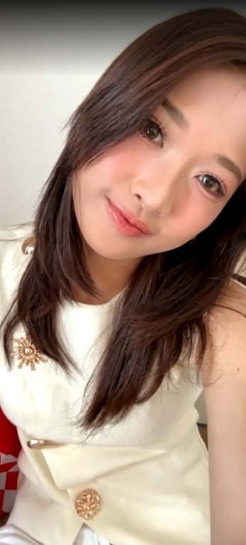 oyamooy's tweet photo. thank you untuk live siang ini. CANTIK BANGET 🥰🤍
@C_OnielJKT48 https://t.co/rY5tf8nM51