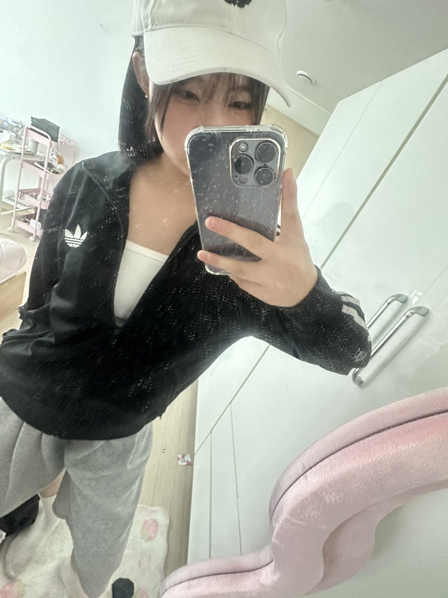 l2tlhe's tweet photo. 하응하응 https://t.co/gSVZp5Imfk