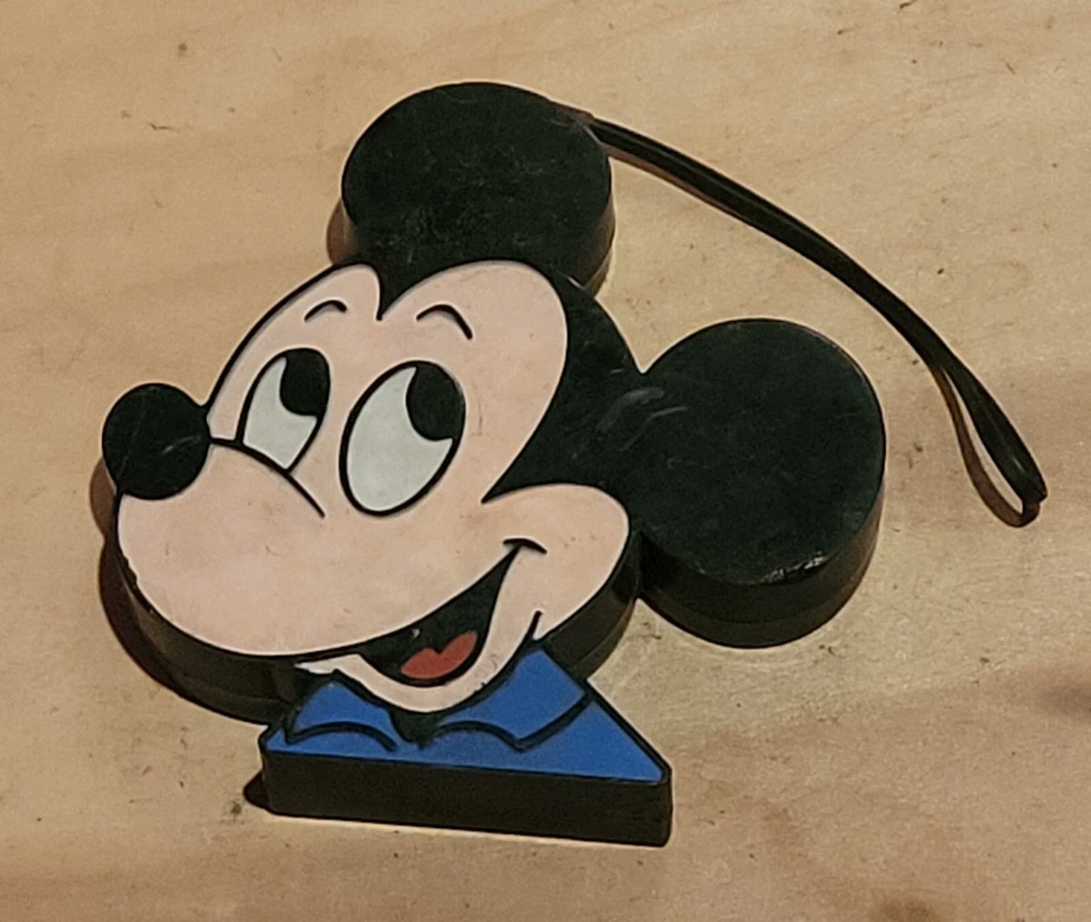 oloskid's tweet photo. @indygrl My own early 1970s Mickey Mouse radio. https://t.co/vuYiRhfZUl