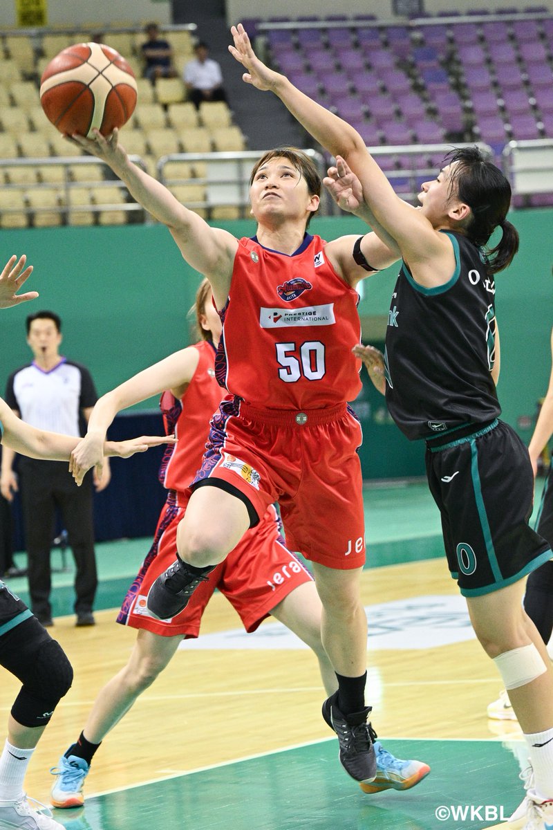 wjbl_official's tweet photo. 🏀𝗚𝗔𝗠𝗘 𝗗𝗔𝗬📷   

このあと14:00 TIPOFF  

『2026 WKBL フューチャーズリーグ』に参加しているプレステージ・インターナショナル アランマーレ。 

今夜は韓国の釜山BNK SUMと対戦です🔥

🆚BNK SUM
📹WKBL公式YouTubeでLIVE配信
https://t.co/wXrqXiulTF 

#行こうよWリーグ #みんなにWを https://t.co/JLdkKgtvgq