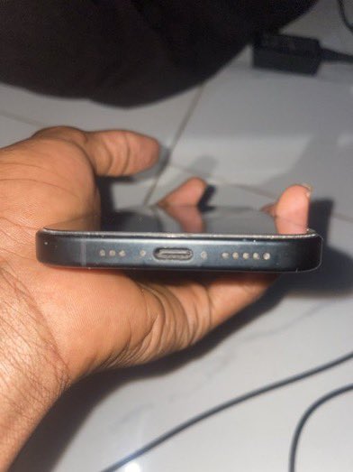 hintrovertt's tweet photo. My guy bought this iPhone 16 yesterday for 820k and he came to charge it at my side. You guys won’t believe that nah TYPE-C cord dey charge this iPhone instead of normal iPhone cord 😭💔 https://t.co/bPAcglrGJT