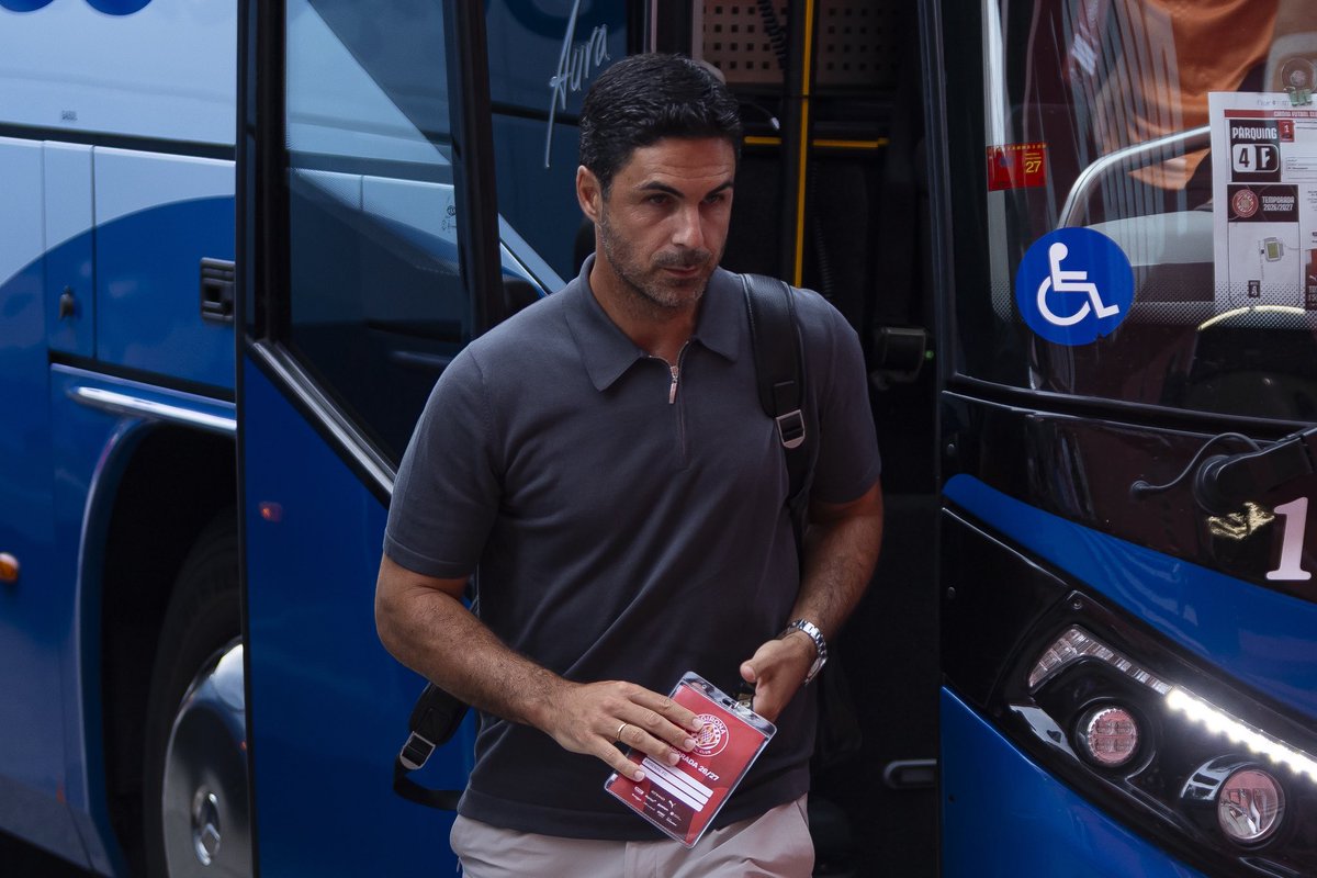 ActuFoot_'s tweet photo. 🚨🚨 MIKEL ARTETA 🇪🇸 PREND LES CHOSES EN MAIN POUR VINICIUS JUNIOR 🇧🇷 ET A DÉJÀ ÉCHANGÉ AVEC LE BRÉSILIEN !!! ❤️🤍

L’Espagnol lui a expliqué qu’il aurait un rôle central dans son équipe.

Les Gunners sont prêt à mettre 150 M€ sur la table !!! 🤯

🗞️ @jfelixdiaz @diarioas https://t.co/wirKRNm77o