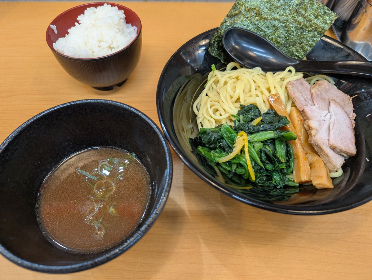 bubcom80 tweet picture