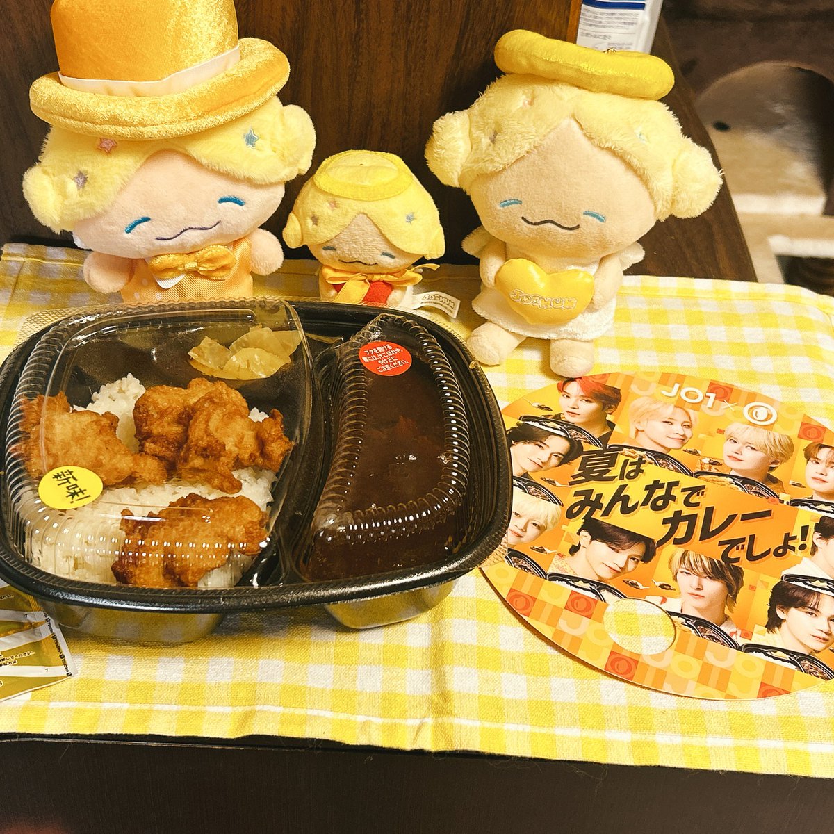 miho13sora's tweet photo. お昼休憩に
ふと思った
去年の夏はほっともっと牛カレーで
楽しかったなぁ
めっちゃ美味しかった～
懐かしい
また食べたい
地元では何故かポスター飾られなかったから
別の店舗までわざわざ見に行って
買ったんだよ
ほんと楽しかったなぁ～祥生くん⋯
#大平祥生
#ほっともっと https://t.co/x3NaLnE9wu