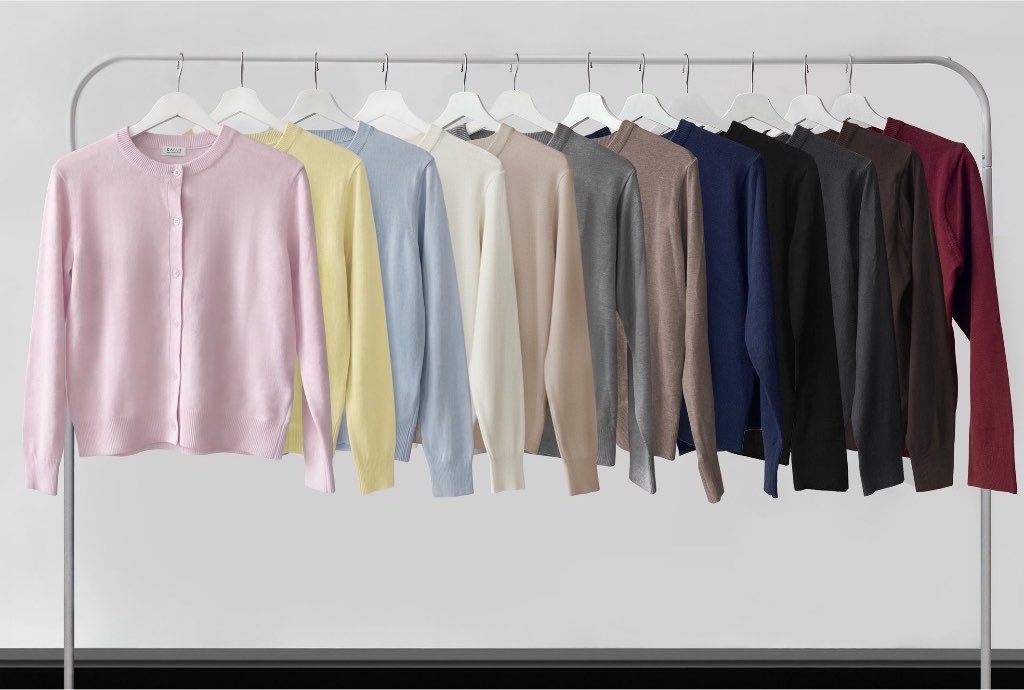 itsyournass's tweet photo. fix ini combo favorit! satu cardigan, seribu gaya. tinggal ganti inner, vibes-nya langsung beda. pilihan warnanya bikin pengen checkout lebih dari satu😭🤏🏻

🖇️ https://t.co/05T4F0Kh44 https://t.co/PUqP2VROBi