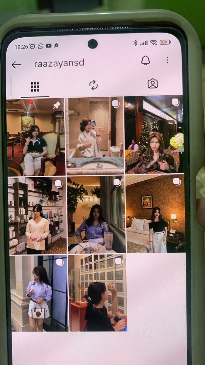 mapplemark's tweet photo. @kucingitisme_ halo kak maaf aku boleh numpang disini 🙏🏻 aku minta maaf bgt kalau terkesannya nyampah ya kak tp aku bener' lg butuh bantuan demi Allah kak aku barusan di tipu 2jt, aku gatau gmn supaya tweet aku rame dan banyak orang yg liat, aku mnt tolong sm kalian utk bantu lacak org ini 😭🙏🏻 https://t.co/FBsgO2Ilvg