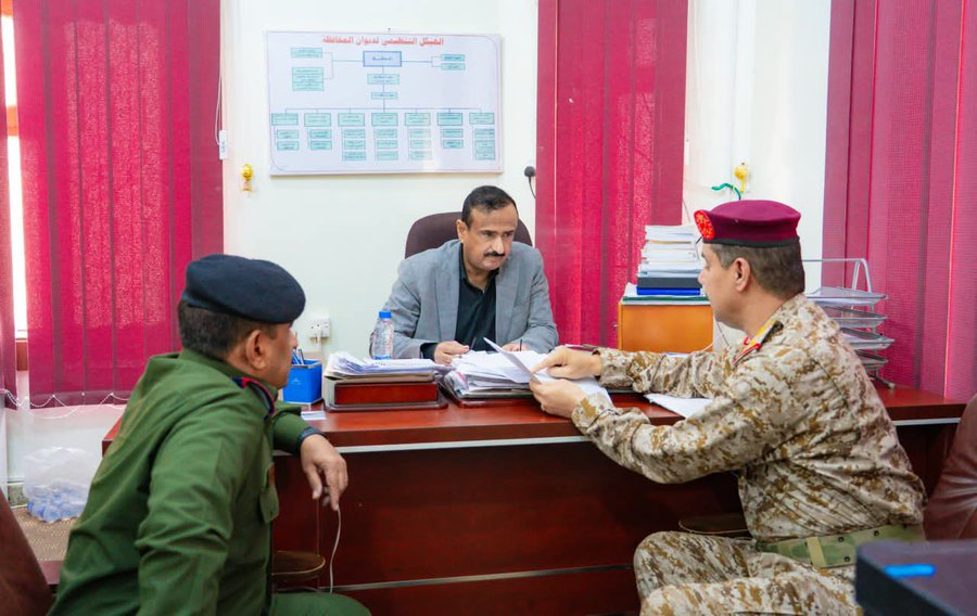 South24E's tweet photo. #SHABWA
The governor discusses military and security developments with leadership figures, stressing the need to raise readiness and enhance security
#south24 https://t.co/AprEzNZ76t