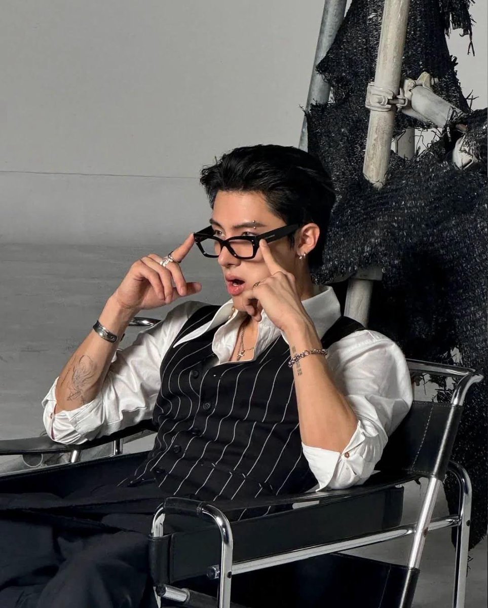 bldh0unds's tweet photo. ━━━━━━━━━━━━━━
ܔܢܜܔ KAZUKI

The night is young and so am I. 
Let's get this party started, yeah?

━━━━━━━━━━━━━━ https://t.co/36cSCka3ox