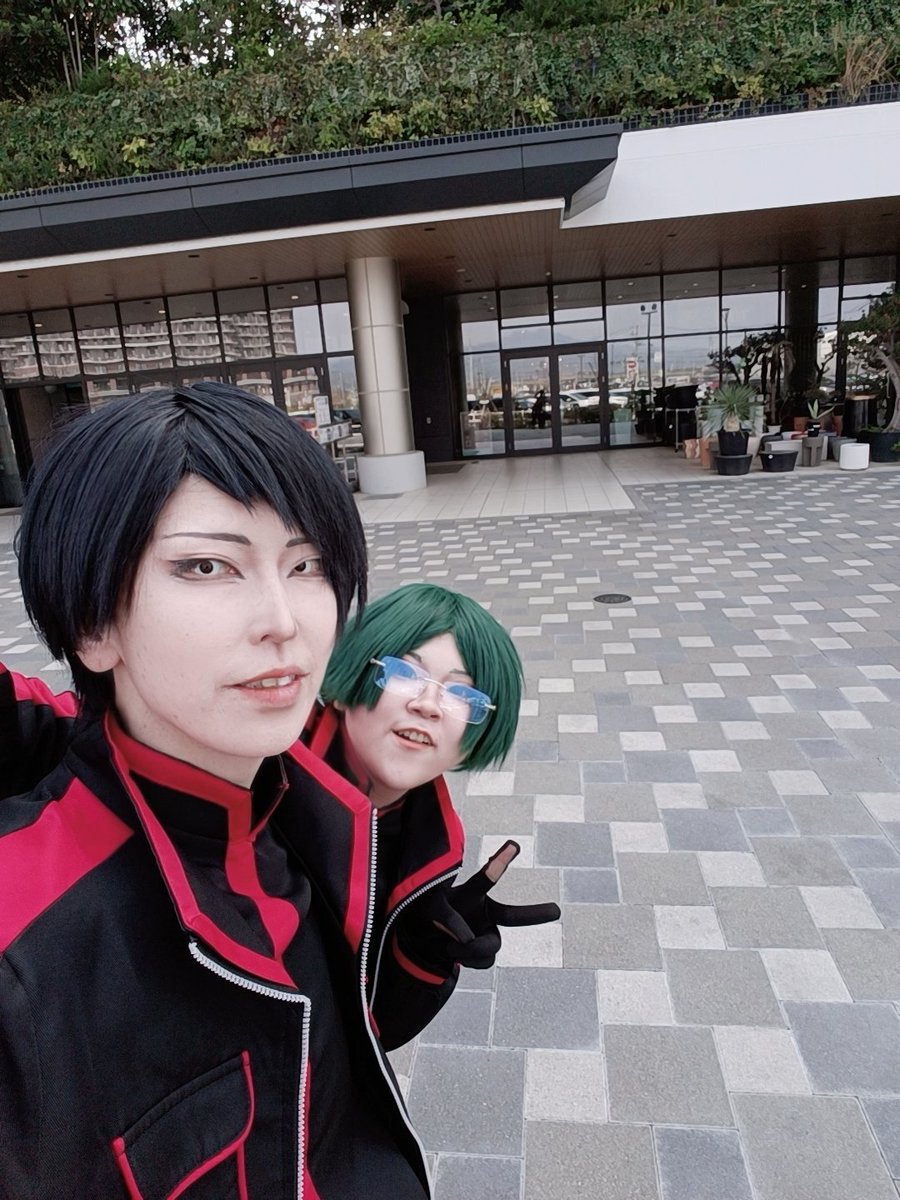 yoi1007_cos's tweet photo. よく人に生えたりします

8月↓                       3月↓ https://t.co/piWSmEUcYE