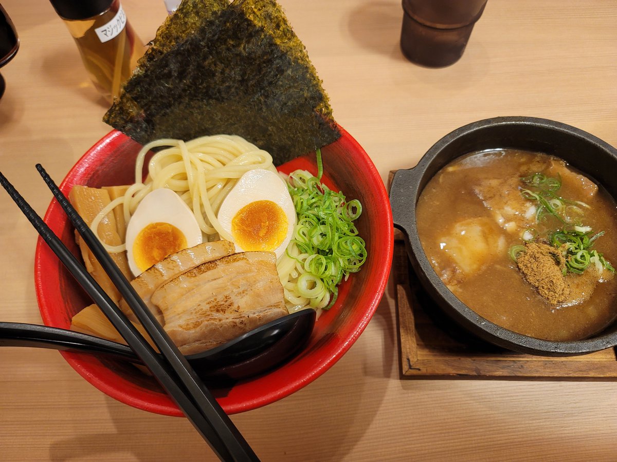 SyakeTaisa's tweet photo. 【今日の行動】
超かぐや姫のコラボカフェ
　　　↓
　カラオケ
　　　↓
　ゲーセン
　　　↓
　　つけ麺

有給取って月曜日にお出かけするの最高かもしれない！ https://t.co/cc3OM9DeIY