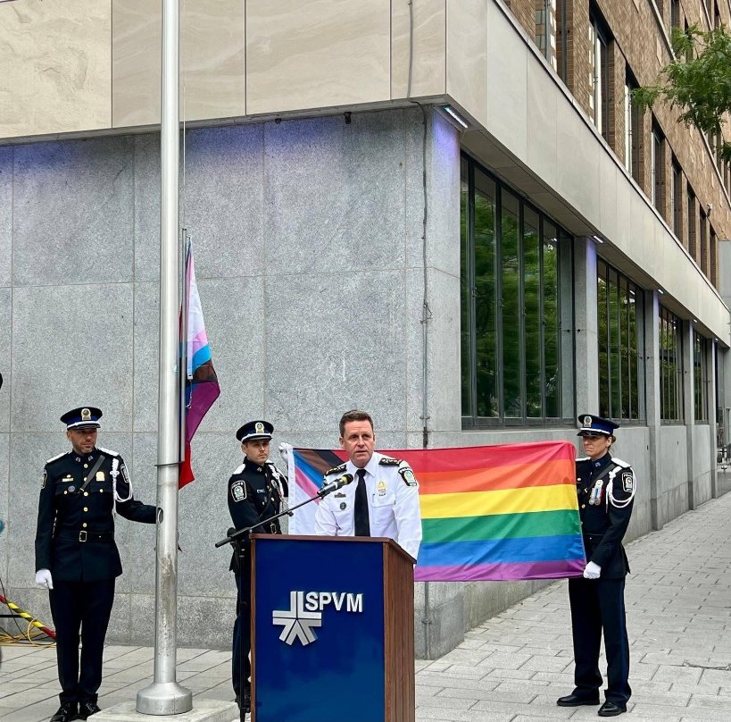 ANTIWOKE1QC's tweet photo. La police de Montréal, c’est vraiment une honte, tabarnak.🤦‍♂️ https://t.co/ktQLShQqbD