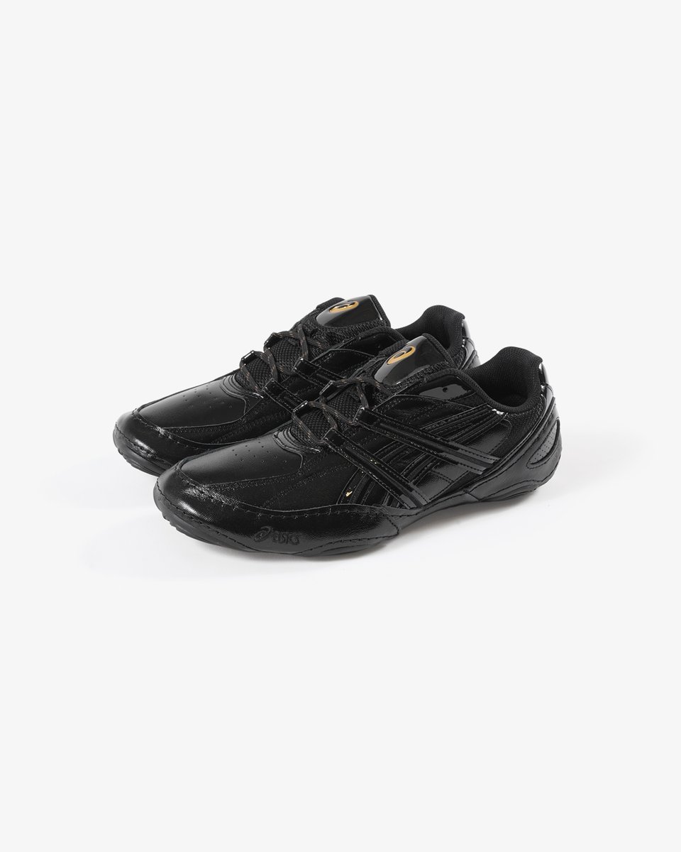 KicksLab_jp's tweet photo. 【 New Arrivals l 新入荷 】ASICS SPORTSTYLE l “HYPERSYNC” Black/Black l Available on the August 7th in Store and Online Store. #KICKSLAB #キックスラボ
商品ページはこちら▼
https://t.co/Dg6v3AFAlJ https://t.co/duEy6lk4cO