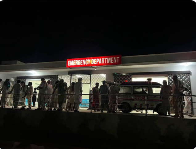 baloch_pow's tweet photo. #BREAKING: According to initial reports, a drone strike has hit Wali Noor Market in the Jani Khel area of #Bannu district,#KhyberPakhtunkhwa.

At least 4 people are reported dead, while several others have been injured.#GoodMonday #Spokane https://t.co/5KzYTVBZS9