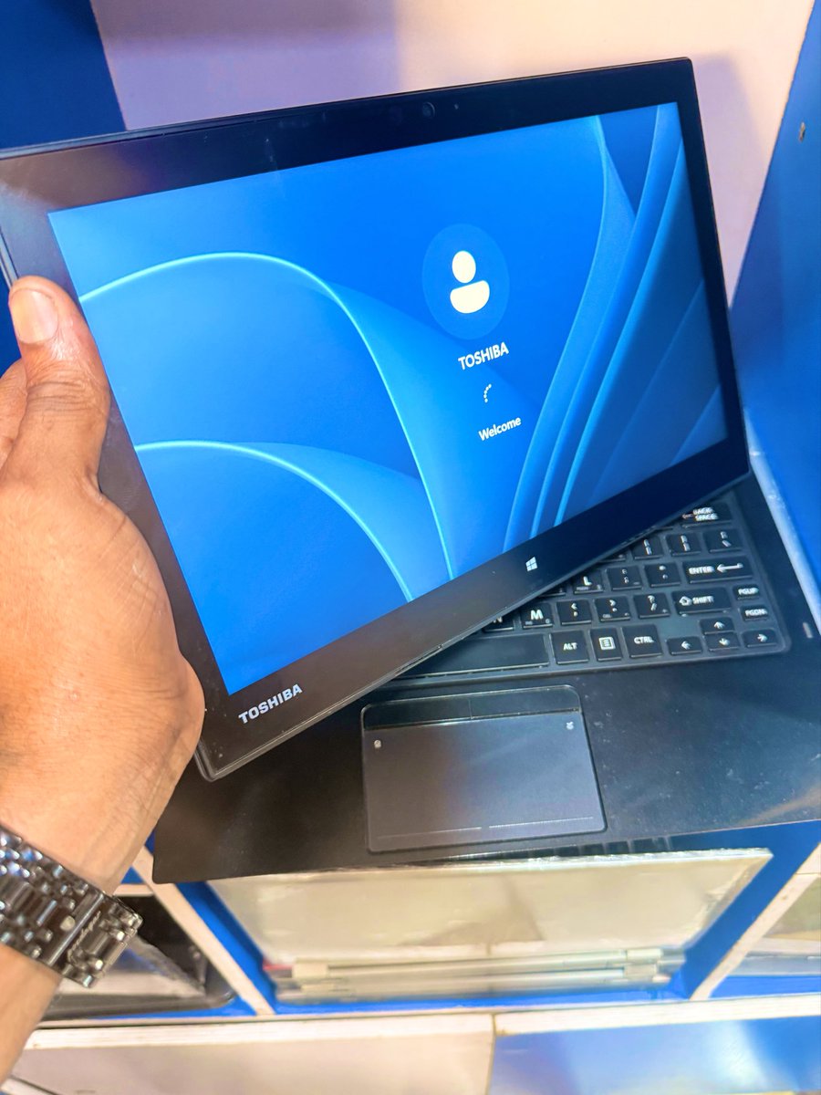 Tolaharz's tweet photo. Toshiba Z20t-C 
Intel core m5
6th gen 
8gb ram 
128gb ssd 
Keyboard light 
Touch screen 
13inches 
Detachable 
HDMI port
VGA port 
Type c port 
Sim port 
Sd port

Price   250k (slightly negotiable)

Free delivery within Lagos 
Contact 08109686903 https://t.co/wIWEXA4AlC