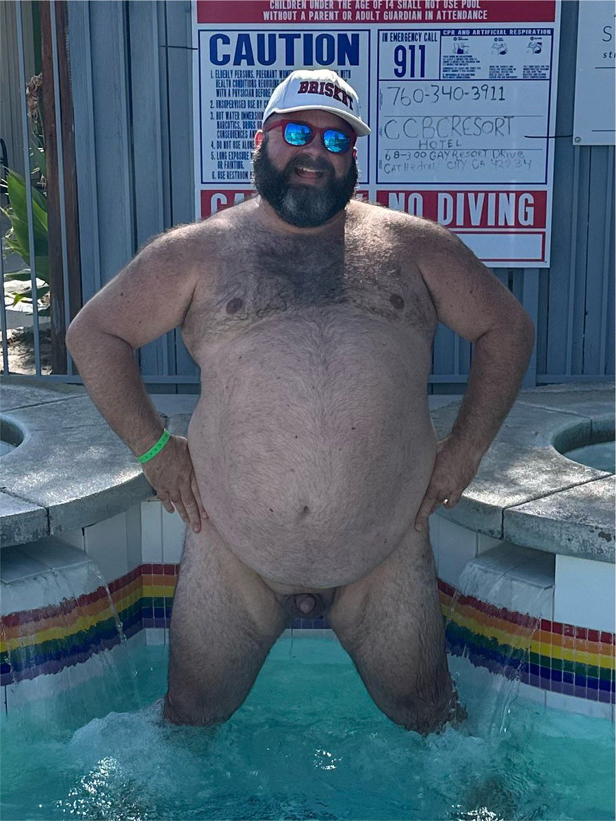 the_brisket's tweet photo. Happy August Team!!!  As summer begins to wind down, enjoy being naked outdoors as much as possible!  You know I will!😉

https://t.co/5yHpJ9MCYg
https://t.co/ieiRY3fxML https://t.co/kCozwmwnLD