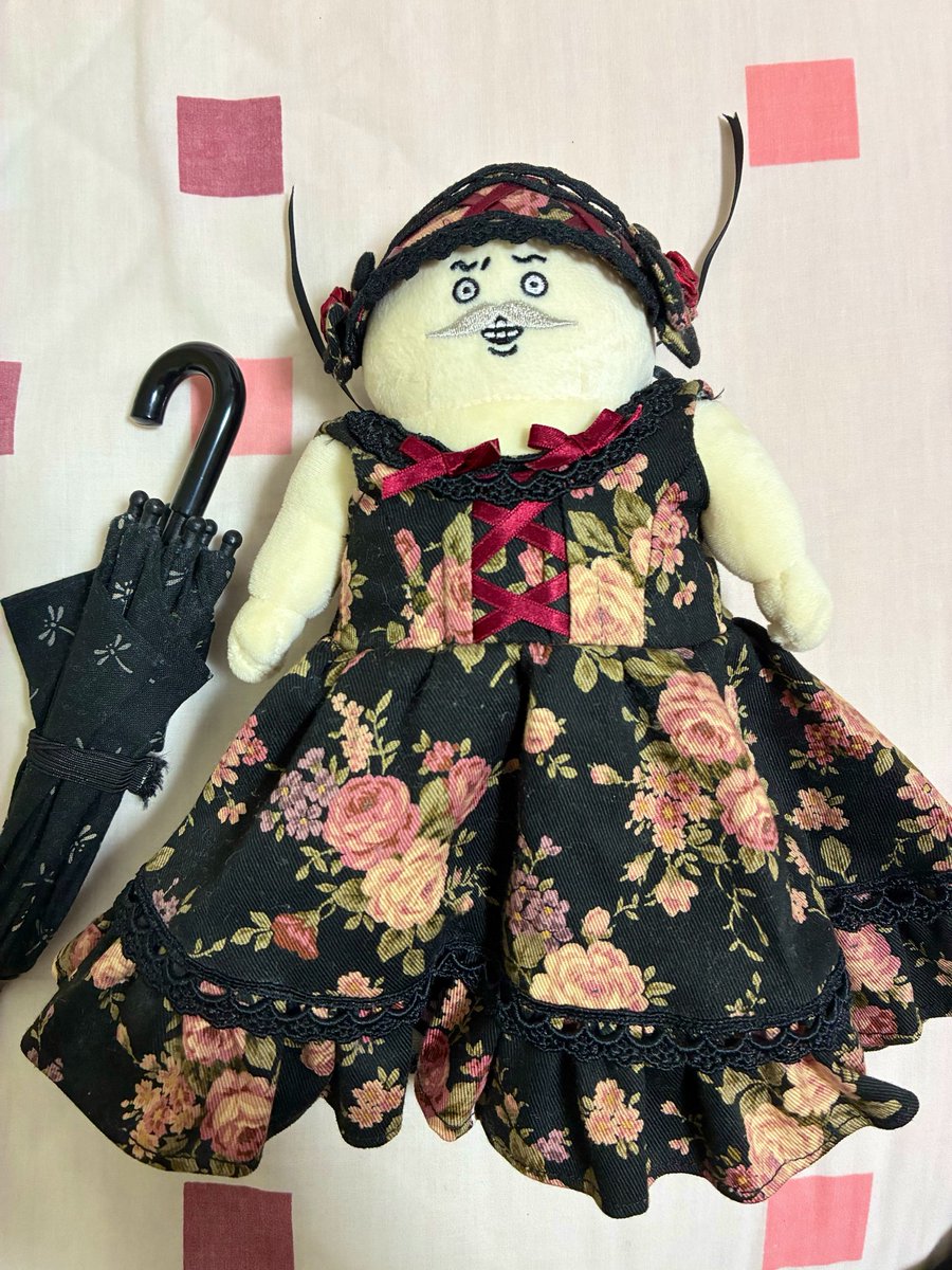 raio07's tweet photo. 島二郎が着られそうな服がこれしか無かった https://t.co/Yhmrmuea0v