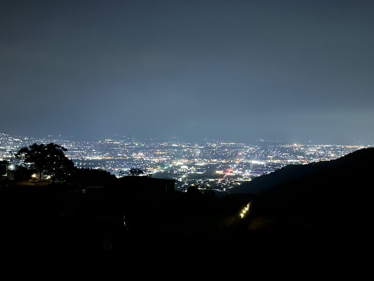gma_web_sachi's tweet photo. 暑くなる前の時期に山梨へキャンプに行ってきました🏕️
夜は景色とご飯とお酒で😌
秋のキャンプもいまから楽しみです…
#山梨キャンプ #企業公式相互フォロー https://t.co/0wpJTKIBhN