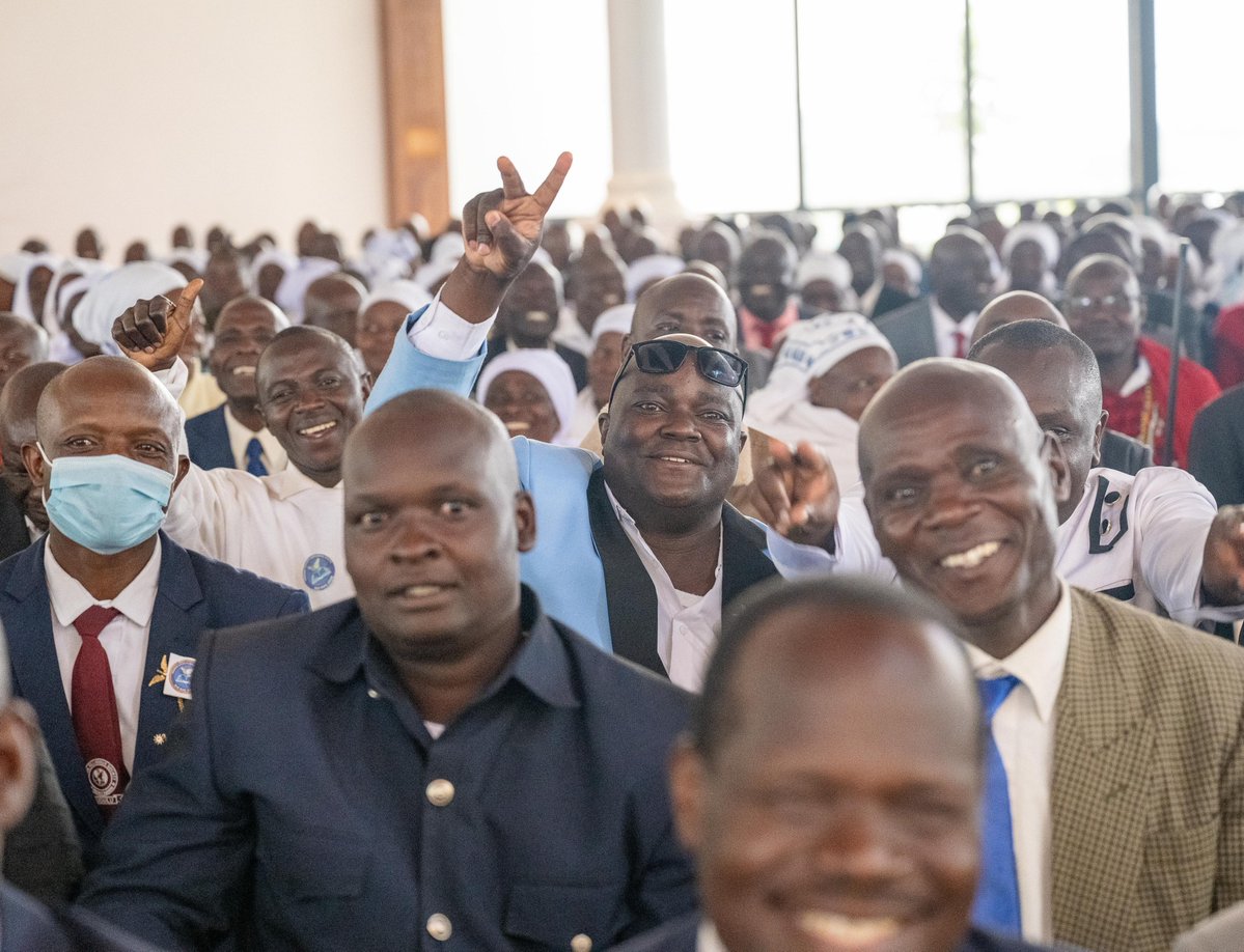 WilliamsRuto's tweet photo. In the past four years, we have demonstrated that it is possible to transform Kenya in our lifetime. Going forward, our country should not only be stable, democratic and united under the rule of law, but also wealthy and prosperous. https://t.co/ARdVlItwVr