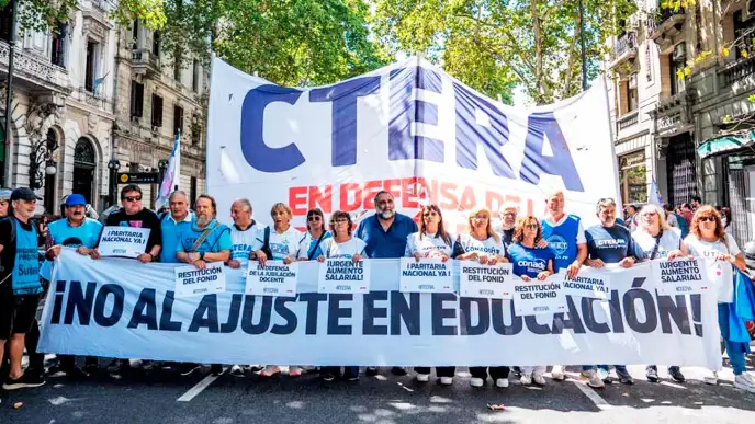 drjorgerachid's tweet photo. PARO PARO PARO

LUCHA LUCHA LUCHA

MAESTROS DOCENTES UNIVERSITARIOS CIENTÍFICOS

MOVILIZACIÓN CALLE DEFENDIENDO LA EDUCACIÓN https://t.co/yAYRtn0DgK