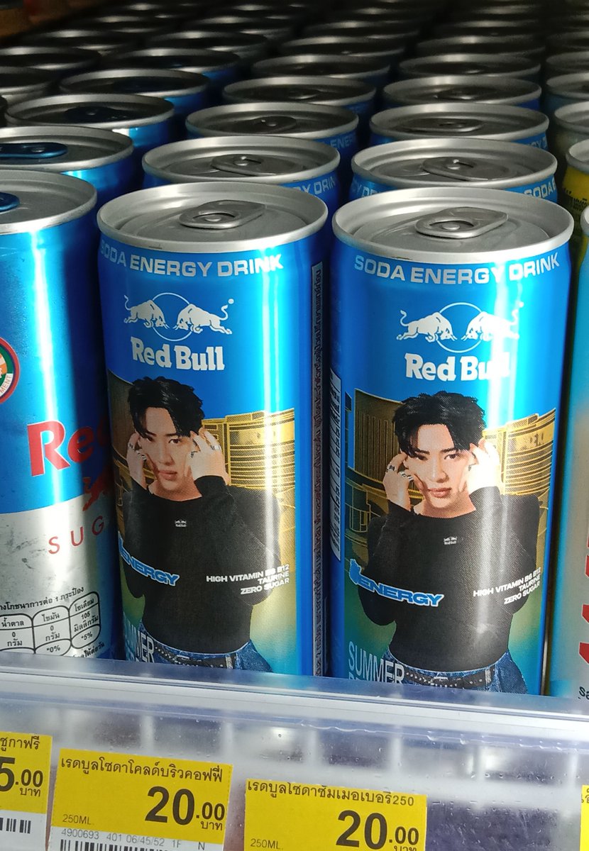 bbxbam's tweet photo. เจอแล้วคนหล่อลายใหม่🤩

#ใส่สุดกับRedBullxBamBam
#RedBullTHxBamBam 
#BamBam @BamBam1A https://t.co/DBG3y7NEpL