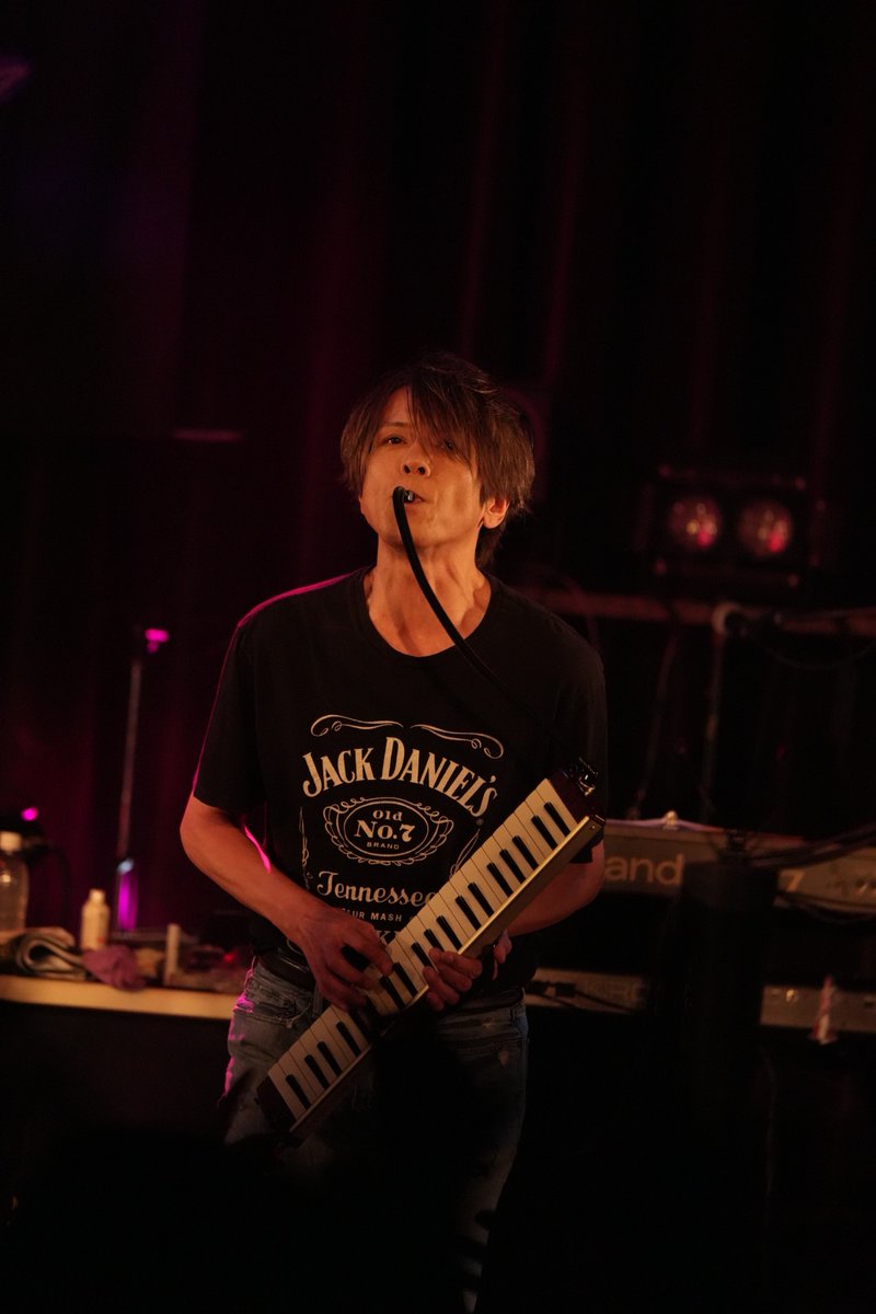 tooru_yoshida's tweet photo. 7/31 JAKIGAN MEISTER@渋谷WWW X📸
7/31のLIVE写真いただきましたー👁️

鍵ハモw https://t.co/5akEwg2JPx