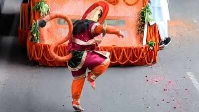 PrakashGar62684's tweet photo. बांकीपुर विधानसभा से पिछले 4 बार से BJP के राष्ट्रीय अध्यक्ष "नितिन नवीन जी" विधायक रहे हैं।

लेकिन इस बार यह सीट BJP के लिए जीतना मुश्किल नजर आ रहा है।

नितिन नवीन के राजनीतिक रैली में "हनुमान जी" को गाड़ी के आगे नाचना इस उपचुनाव में भारी पड़ गया। https://t.co/UbF3mWRCKd