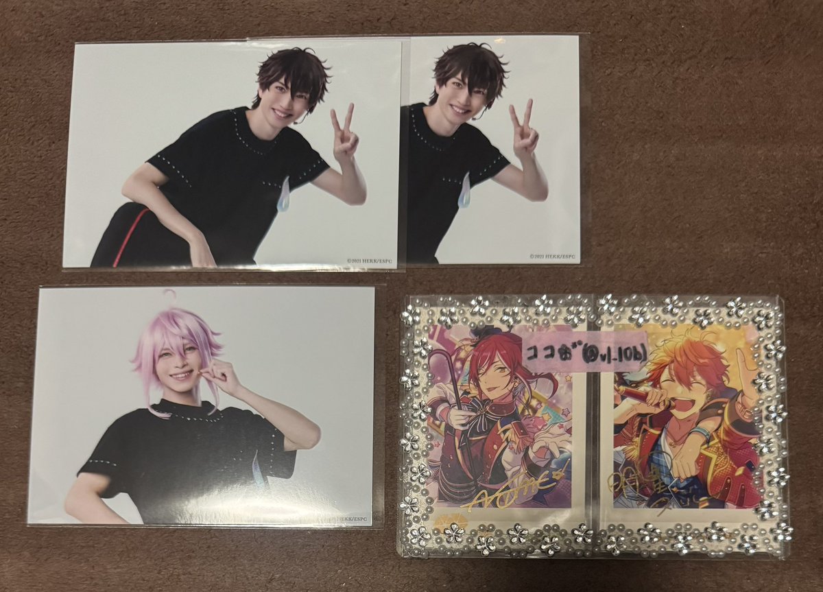 vl_l0b's tweet photo. 【交換】あんステ 10th Anniversary LIVE ランダムブロマイド ランブロ

譲：千秋、忍、鉄虎、斑、渉、桃李

求：日和 横＞縦、定価

横浜、神戸公演会場手渡しもしくは郵送での交換も可能です。お心当たりのあります方は、検索からでもお気軽にお声掛けください。 https://t.co/8DAF4wKCn3