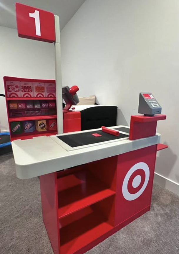 tonykatz's tweet photo. Today on the Marketplace: Let's play Target!

https://t.co/q1CQW2GvCP

@93wibc https://t.co/0zBssvEj94 @MattINTraffic @KarlShowbiz https://t.co/xnlYVSnOAx
