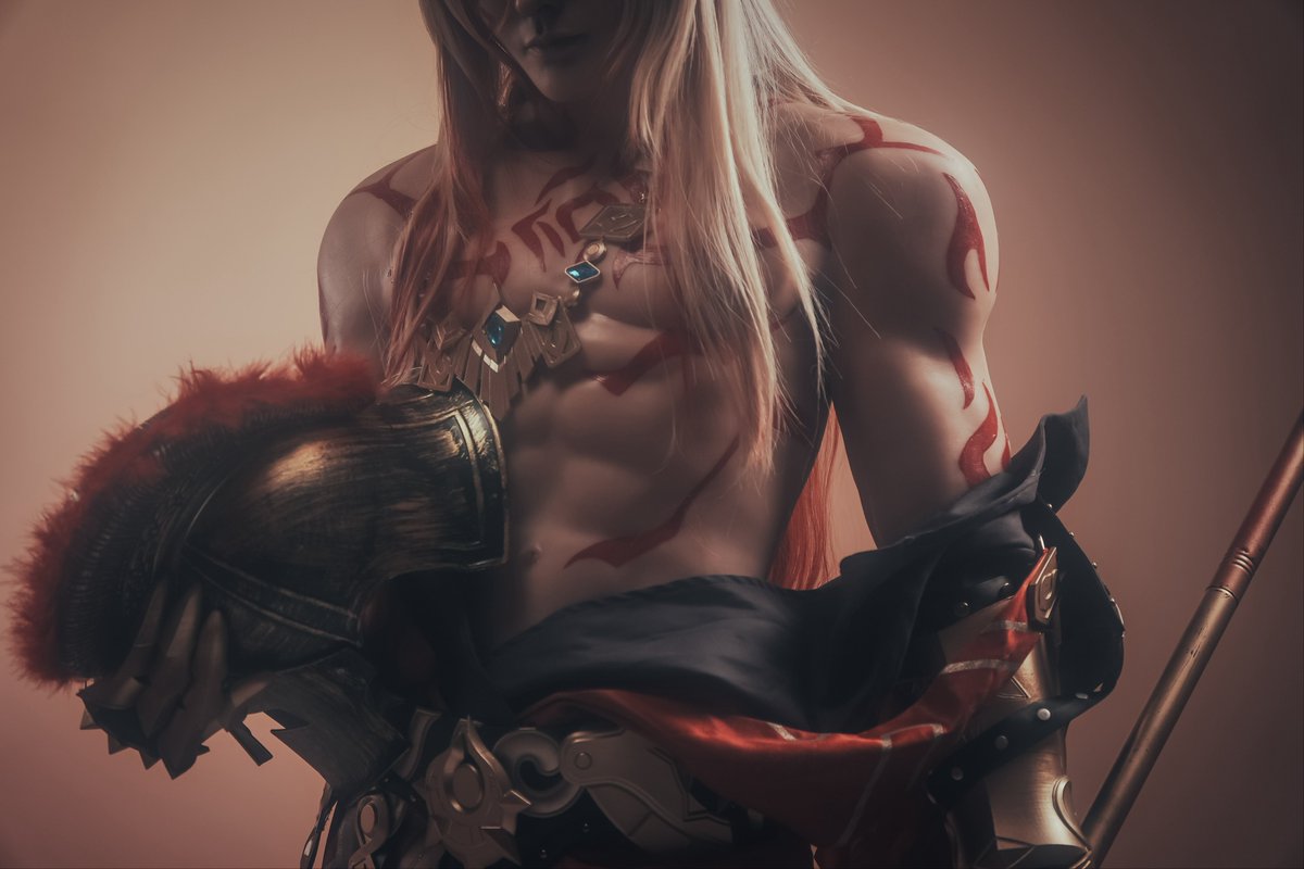 nasu_prince_126's tweet photo. Berserker of Kremnos
　＿＿＿＿＿＿＿＿＿＿＿＿＿＿
　 Mydei モーディス🍷 cosplay
　     Photo by @kaetsugu_xx https://t.co/YsubOSDeUk