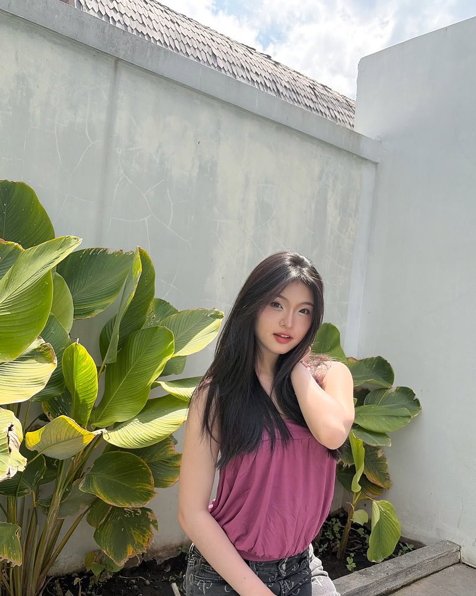 Cynthiaction's tweet photo. 'Cause, baby, I fall in love every summertime 💖  #Cynin 

Insta post update 
https://t.co/KzhD0sY0Vd https://t.co/iTP94UXzVX