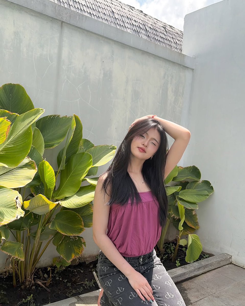 Cynthiaction's tweet photo. 'Cause, baby, I fall in love every summertime 💖  #Cynin 

Insta post update 
https://t.co/KzhD0sY0Vd https://t.co/iTP94UXzVX