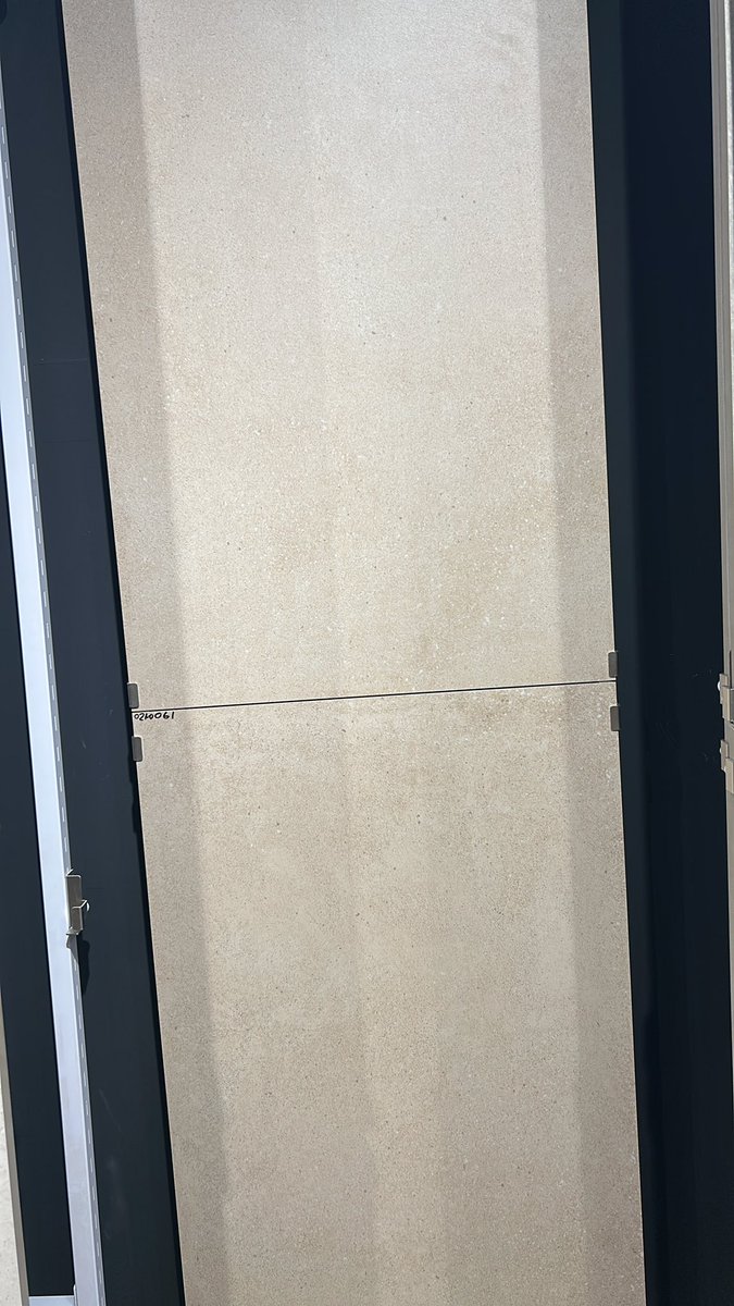 feras_of's tweet photo. #calcatta
#travertino
#bookmatch
#droubi
#statuario
#saharanoir
#cremamarfil
#embrador
#cararamarble
#stone
#arabescato
#bronzearmani
#makaremalnokhbah
#graymarble
#blackmarquina
#pinkmarble
#portoromarble
#ariostea
#marazzi
#FerasDroubi
#baytALebaa
#رؤية_السعودية_2030 https://t.co/V3gKoVWSFH