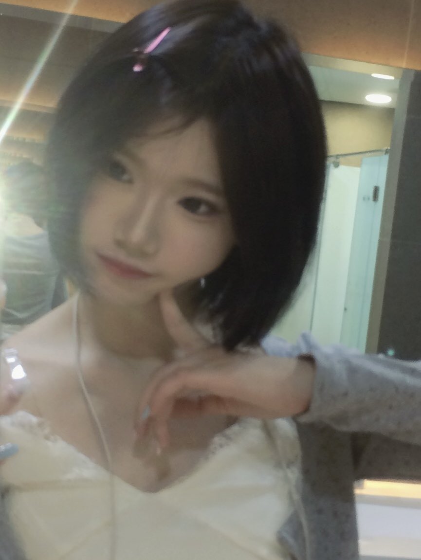 Kimmy_JKT48's tweet photo. #Lunavicta nemu aja di gallery…. WKAKAKAKAK https://t.co/qAGzIVHYPh