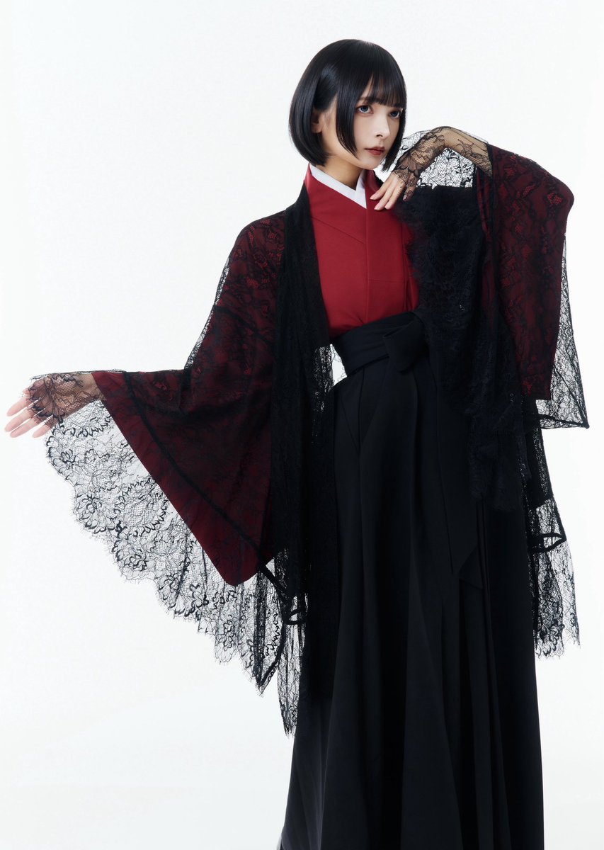 misamaru_kimono's tweet photo. 【お知らせ】
8月7日(金)21時より、男女兼用「レース羽織」発売開始！
袖が指にかかる繊細なレース表現にこだわりました✨
https://t.co/hRN8ICMjYk https://t.co/23c4AKO9oF