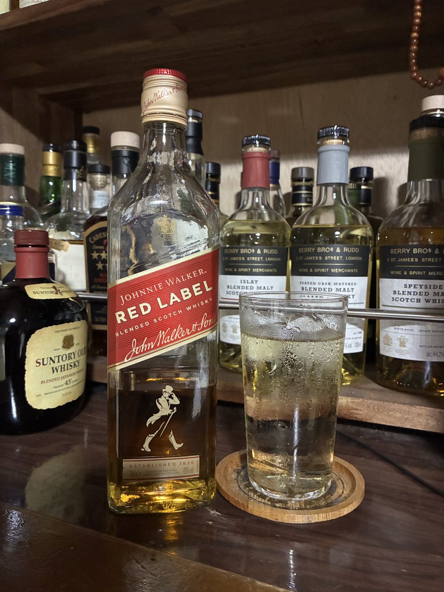 darumacrew79's tweet photo. ジョニー赤🥃 https://t.co/lw7ZS6Nqv8