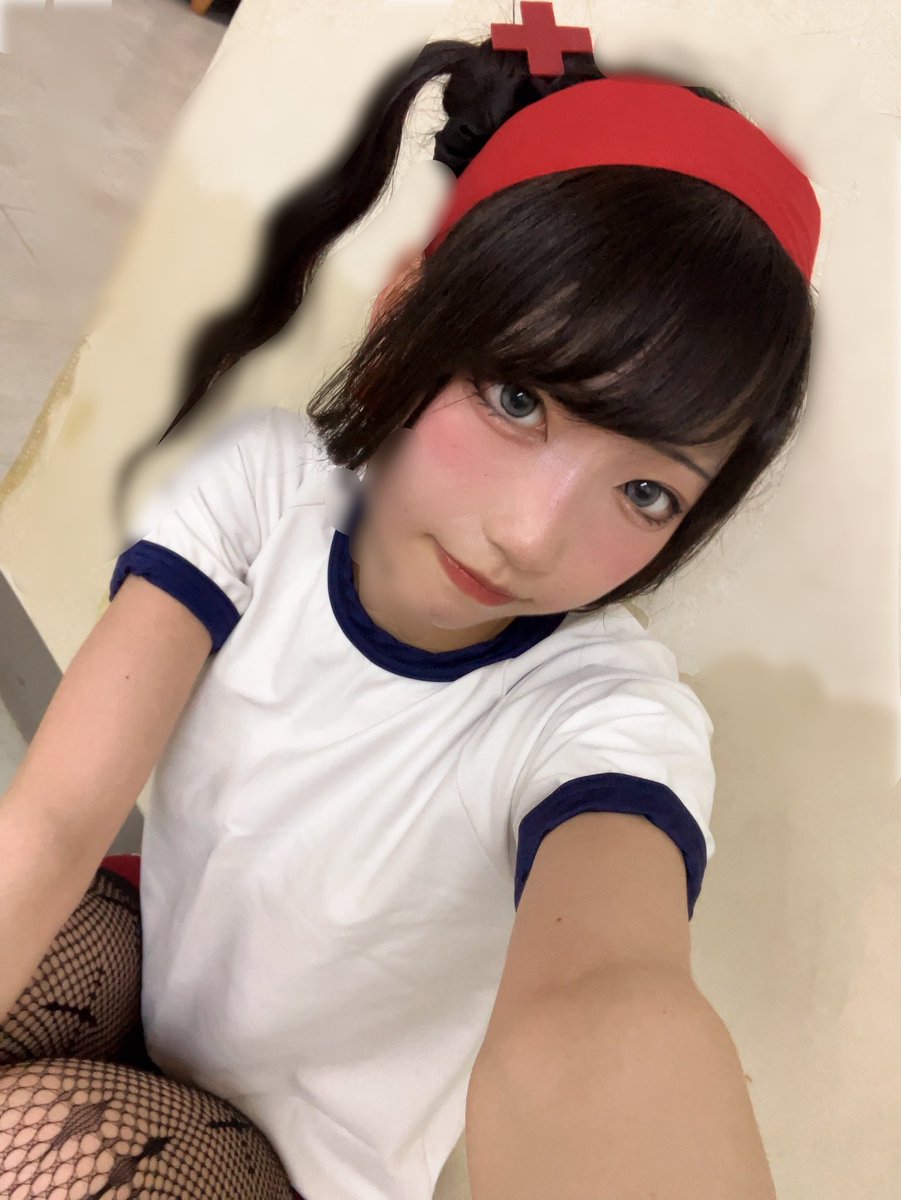 int_ccocha's tweet photo. サマーのDVD今日までですよ😾

歌もダンスもお笑いも頑張ったのでぜひあなたのお手元に😍😍😍✋✋✋ https://t.co/bcn5FixTCn
