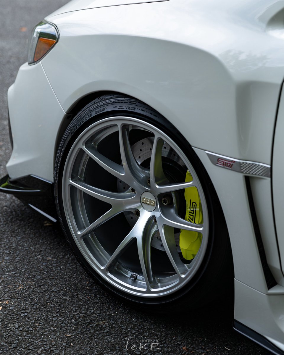 zaki_VAB's tweet photo. 🌳new style🌳

・BBS RI-A006 10.5j+18
・DIREZZA ZⅢ 255/35/18
・サンダーボルト チタンナット
・リアフルアーム化

念願の鍛造1p履けました！
忙しい中撮影していただきありがとうございました🙏 https://t.co/tLji1pGHHD