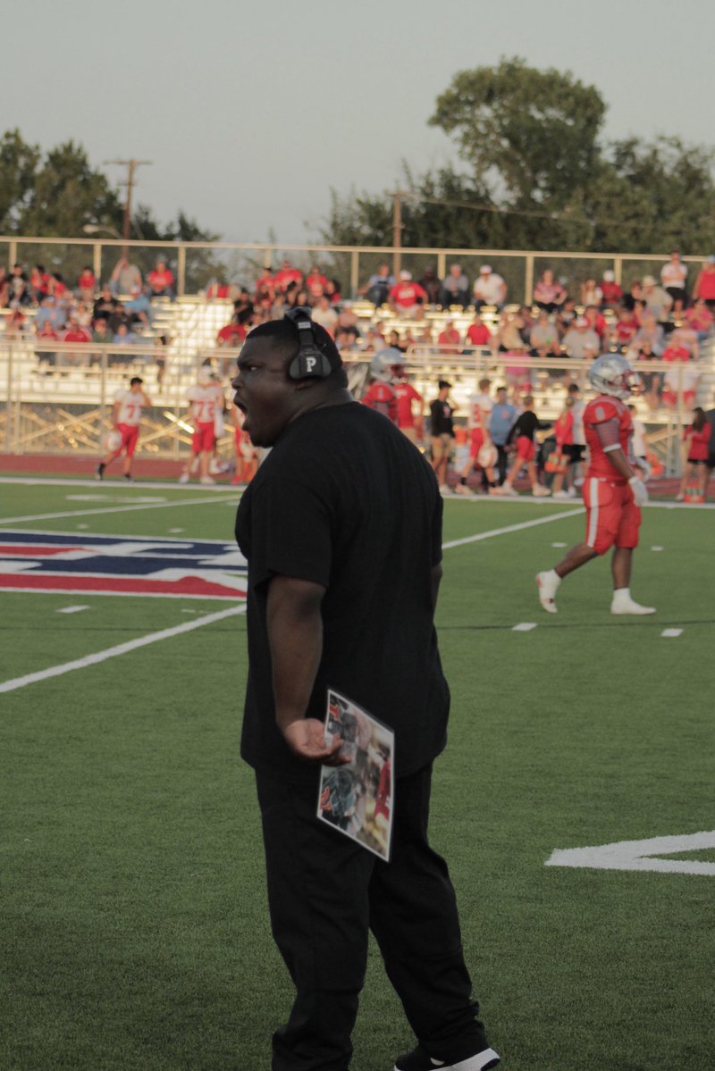 Coach_JPowell's tweet photo. Year 8 on deck. New School Same Mission. It’s always a great day to be Roo ‼️#TAPP #DAWGSONLY #THELAST48 https://t.co/4CbXUJpYiR