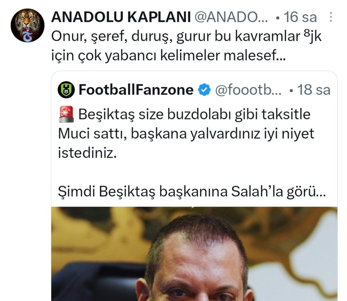 samedinho2688's tweet photo. Şurada kendi çapımda yıllardır yazarım bir şeyler söylerim. Milyon kere anlattım fenerbahçelileri trabzonluları dost sanmayın takımlarını kardeş sanmayın diye. Çünkü en ufak g0t kalkıklığında dillerine hemen Beşiktaş'ı dolarlar. 

Şunlara en ufak sempatisi olan Beşiktaş hainidir https://t.co/q5PVshtB4z