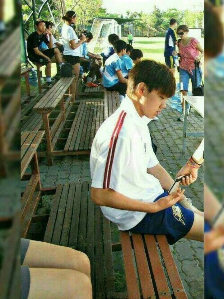 onlyyouten's tweet photo. รูปนี้น้องเตนล์เหรอวะ? เพิ่งเคยเห็นอ่ะ จั๊นติ่งเตนล์มา 8 ปี รูปพรีเดบิวต์เตนล์ไม่หมดอีกเหรอเนี่ย https://t.co/SYNFRwI8ta