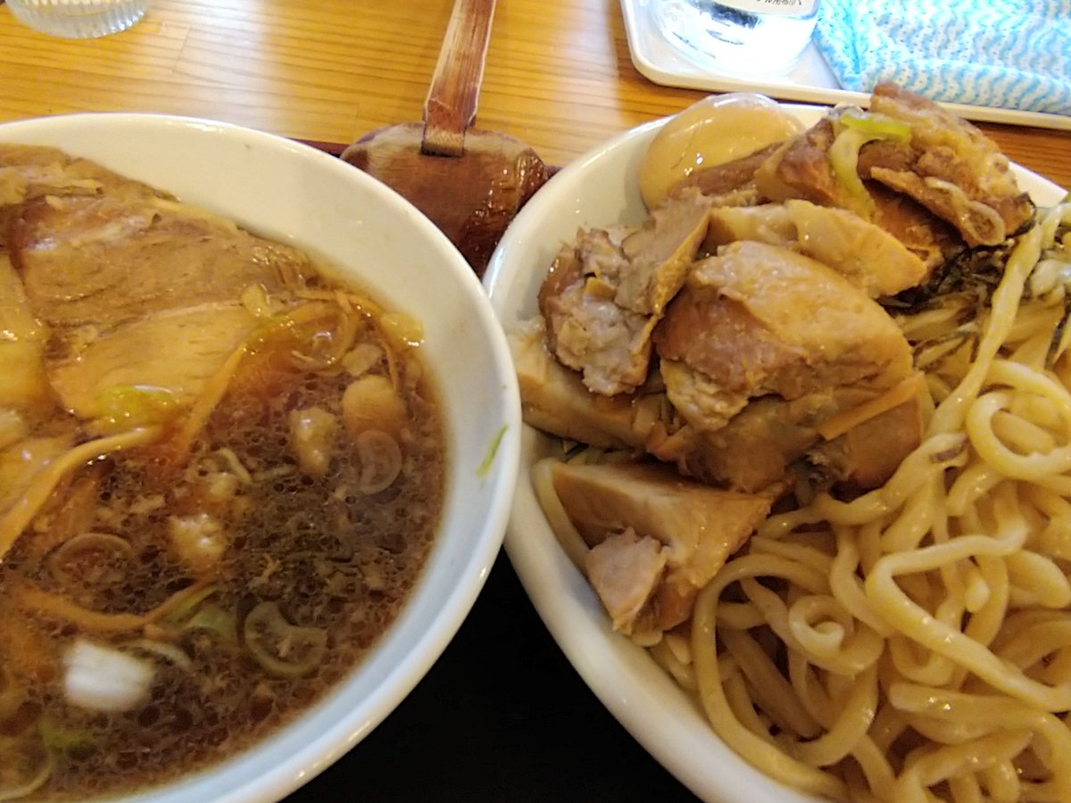 magozzzz's tweet photo. 夜限定ざる中華🍜味玉🥚肉増し🐷1650円💰️麺量肉量高くないです。肉を一旦避難させないと麺を汁に浸せません🤣優しい酸味👍が、普通の胃袋のおじさんが肉増ししちゃダメなヤツでした…完食しましたが😅

#山形そば河北 https://t.co/VaYYntByBw