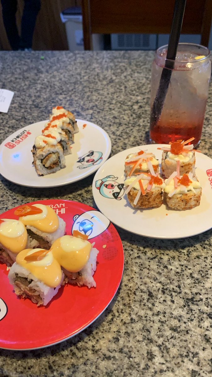 avcdozpiw's tweet photo. kalian tim beli sushi di supermarket atau restoran? 🍣 https://t.co/2kxJYk7OGD