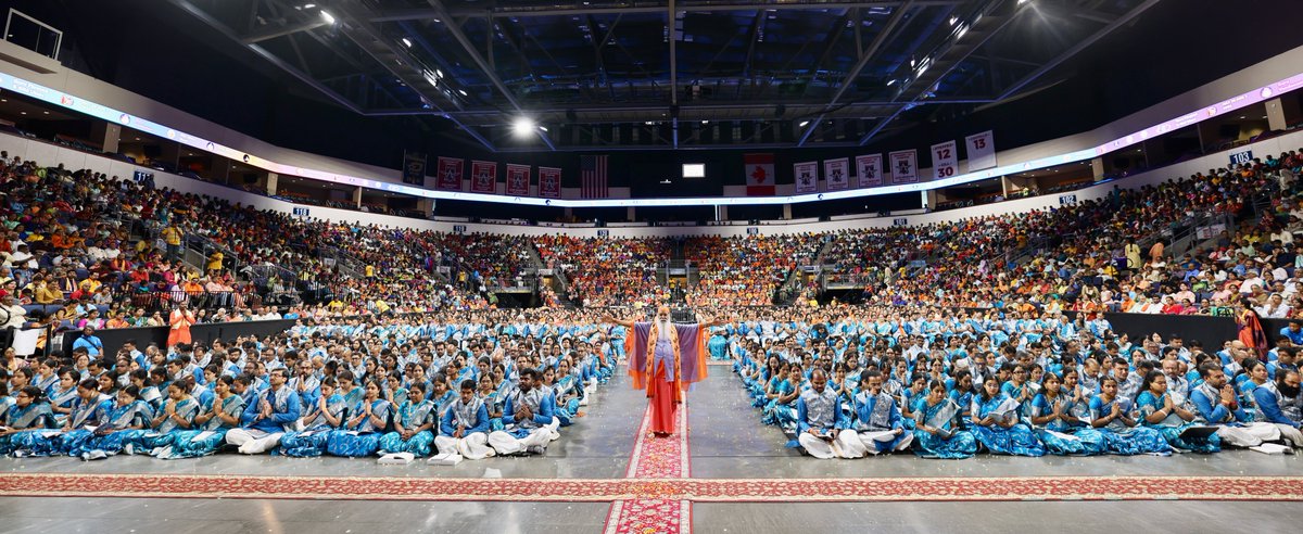 SgsSwamiji's tweet photo. Sampoorna Bhagavad Gita Parayana by Maha Yagna students • CUTX Event Center, Allen, TX, USA • 2 Aug 2026

#sgsswamiji #swarnayatra #swarnayatra2026 #sgsashrama #dattapeetham #avadhootadattapeetham https://t.co/WONW8qDRXd