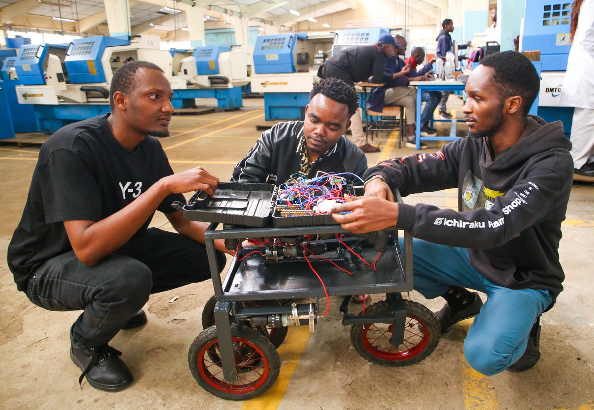 TU_Kenya's tweet photo. 1/ Three students undertaking Diploma in Technology Mechatronics Engineering have developed unmanned ground vehicle useful in industrial setup, monitoring farming activities or used in deliveries. The Mobile robots can access hazardous environments; https://t.co/x8Wsd0ULf1